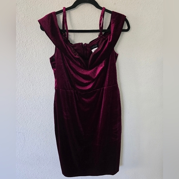 B. Darlin Burnout Velvet Bodycon Dress Women Sz 14 Red Off Shoulder Whimsygoth - Picture 4 of 9